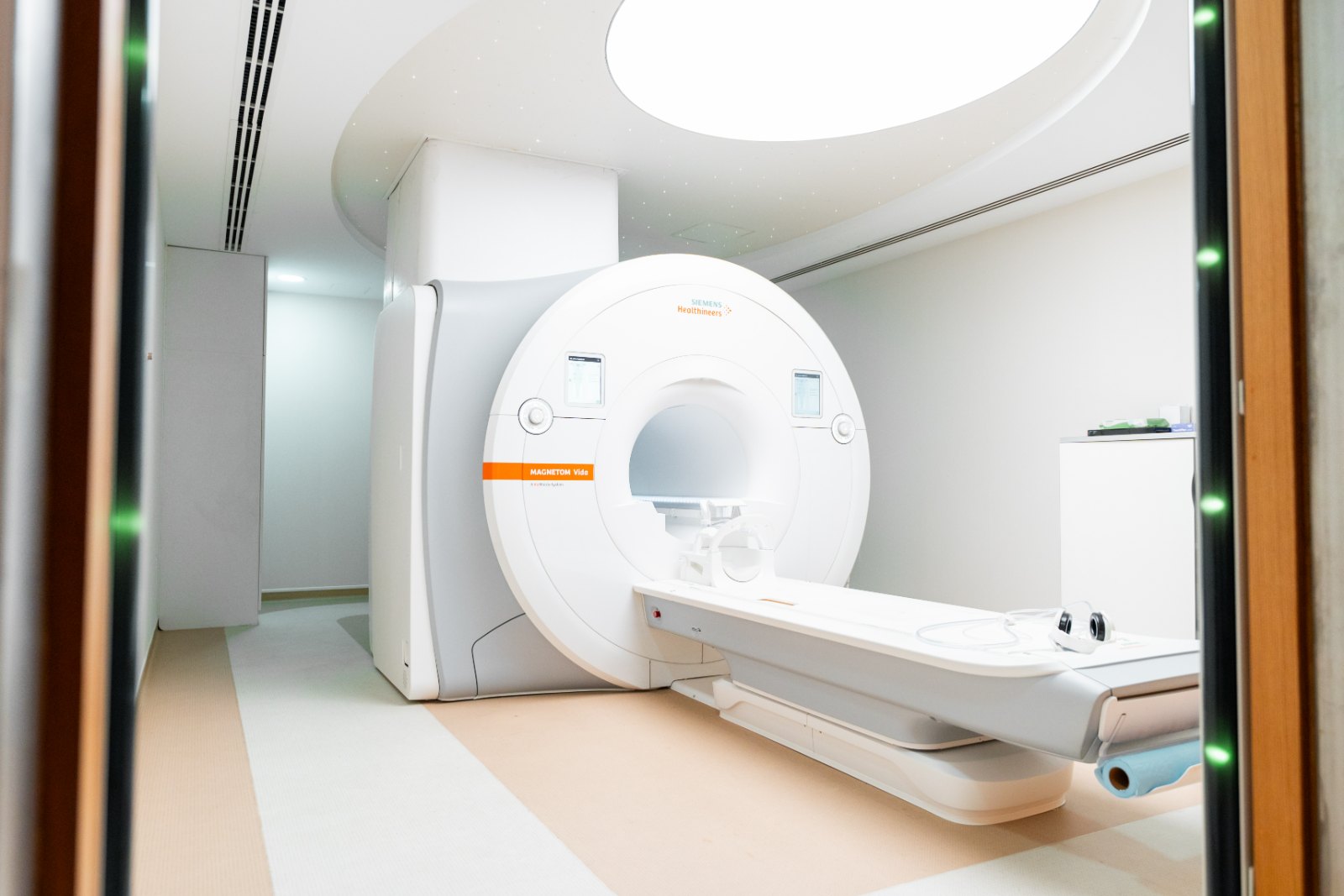 MRI